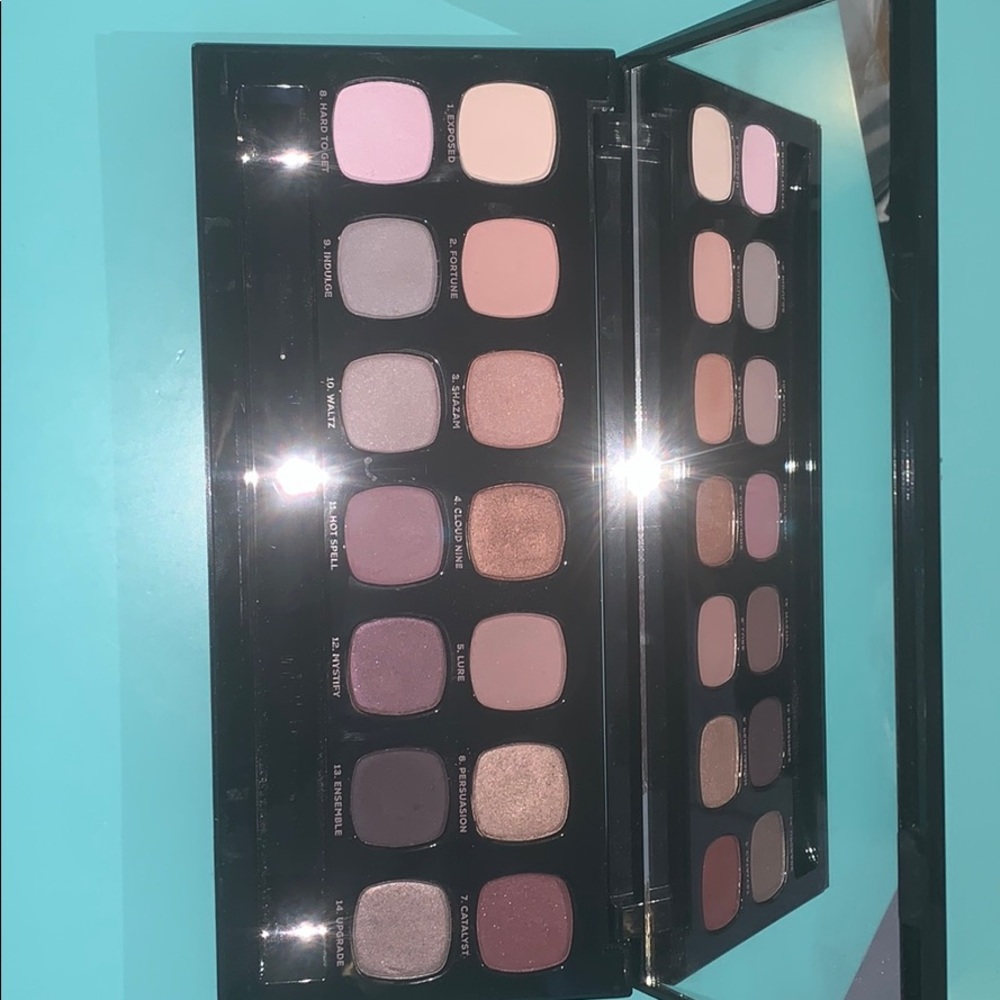 bare minerals eyeshadow pallet